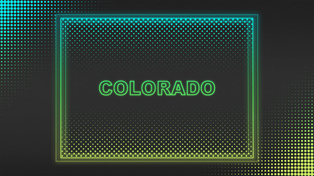 科罗拉多州地图轮廓霓虹蓝黄渐变未来感发光半调插画图片下载