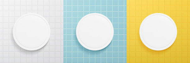 白色圆形展示台和瓷砖的俯视场景集。留有化妆品放置空间。极简模型展示台。白色、蓝色和黄色背景。写实矢量插画。图片下载