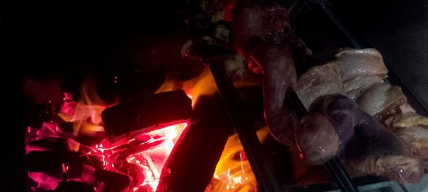 烧烤中的各种肉类照片图片下载