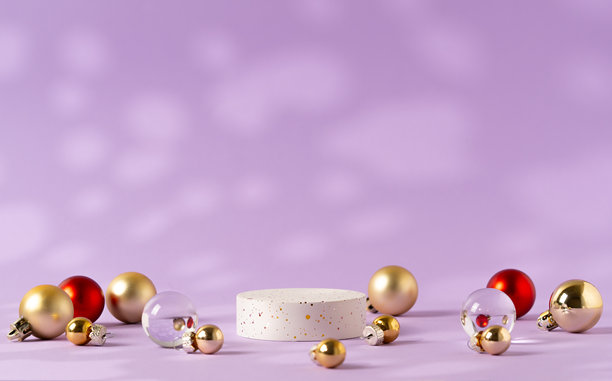 圣诞节日化妆品展示讲台，采用圆形讲台，彩色饰球，背景为柔和的丁香色，带有节日光晕。图片下载