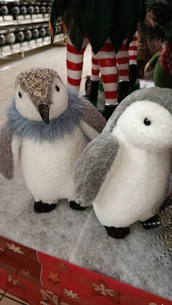 圣诞节图片。雪，蜡烛，灯笼，面具，玩具。图片下载