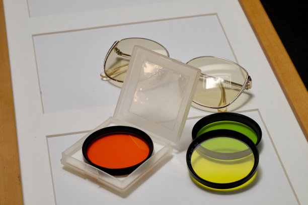 老式照片胶卷盒、K7和彩色滤镜图片下载