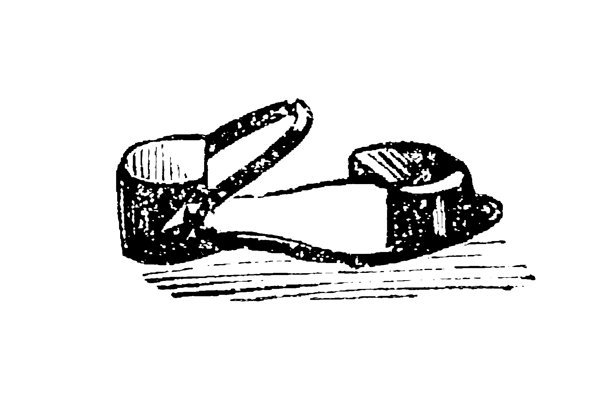 一双具有标志性形状和鞋垫轮廓的传统木制克罗克鞋，代表着前工业化欧洲农村社区的历史鞋履，古老的复古插画，1897年图片下载