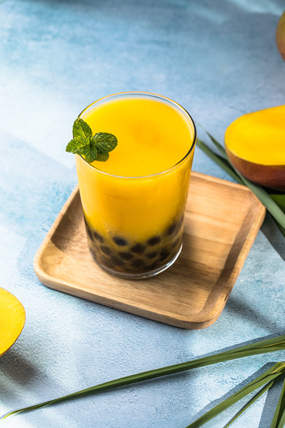 芒果珍珠奶昔，奶油芒果拉西奶茶，热带夏日饮品图片下载