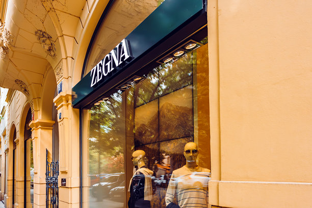 杰尼亚奢侈品牌专卖店外观图片下载