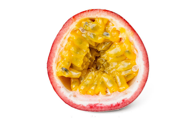 高分辨率照片，新鲜百香果，孤立在白色背景上，使用 45MP 高分辨率相机拍摄图片下载