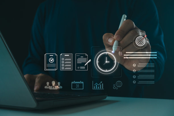 一张专业的概念图，展示了数字时间管理、任务规划和生产力优化，配有虚拟图标，象征着工作流程效率和现代商业组织。图片下载