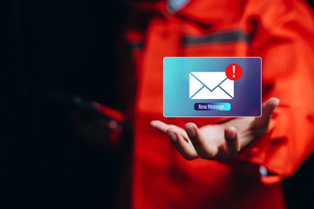 手持数字新消息图标，沟通提醒，信息更新，工作流程连接，快速响应实践，生产力聚焦，数字消息通知概念图片下载