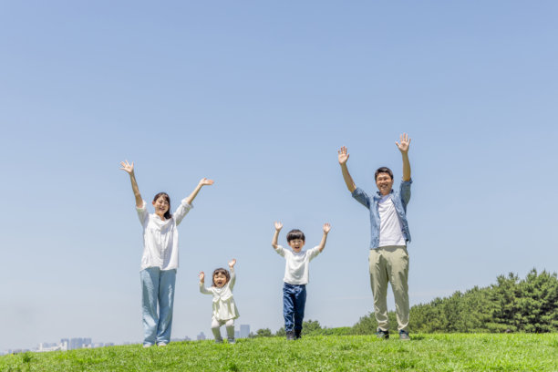 快乐的亚洲家庭照片图片下载