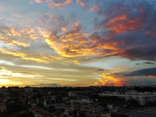城市中心的航拍照片图片下载