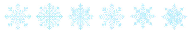 一套卡通风格的浅蓝色雪花。精美的冬季矢量插画，不同形状和大小的雪花孤立在白色背景上。节日。新年。圣诞节。冬季。图片下载