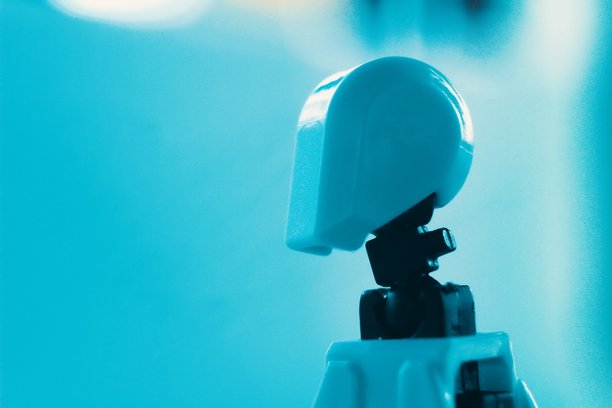 机器人侧视图，未来概念的照片插图。图片下载