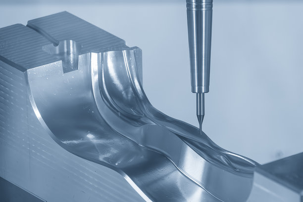 数控铣床使用实心球头铣刀加工模具零件的精加工。图片下载