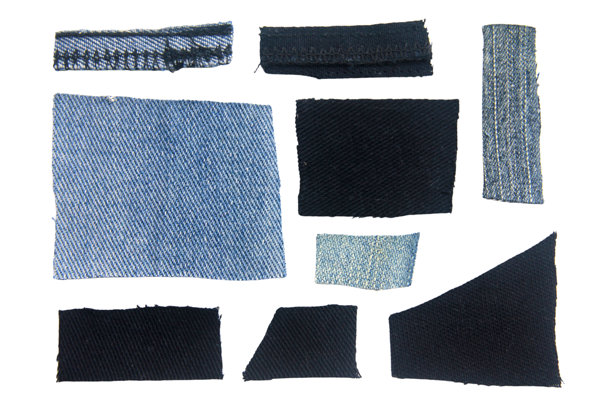 一组牛仔布表面纹理素材，带有抠图路径，孤立在白色背景上。图片下载