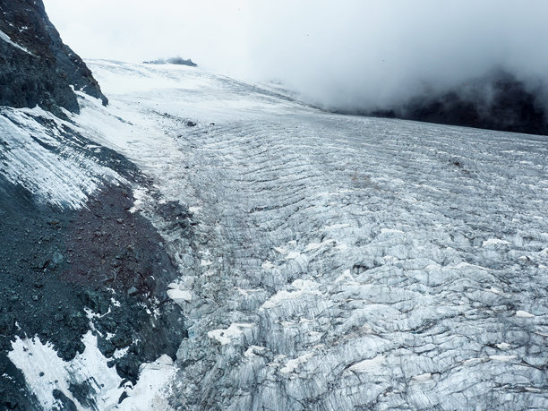 著名的马特洪峰和多夫峰的图片图片下载