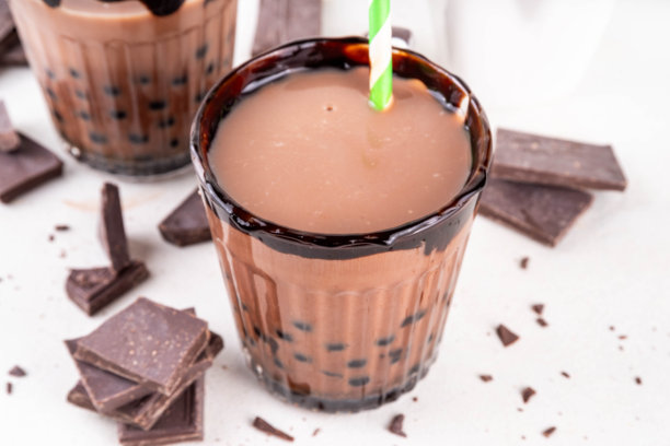 香甜可口的巧克力热饮珍珠奶茶图片下载