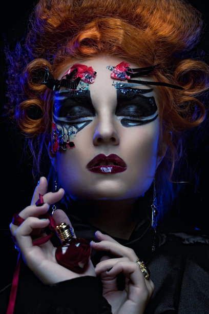 哥特女巫。黑暗女性。万圣节图片。图片下载