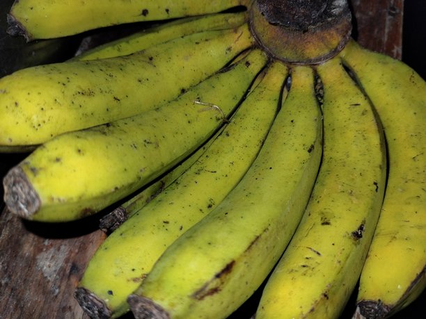 新鲜香蕉的特写照片图片下载