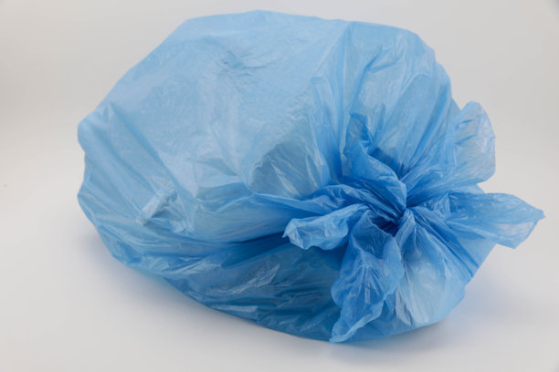 用于垃圾处理的塑料垃圾袋图片下载