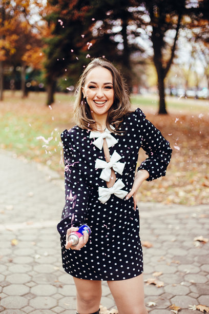 漂亮女人享受乐趣的素材图片图片下载