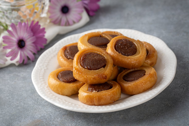 希腊传统香草巧克力罗克萨基亚糖浆点心图片下载