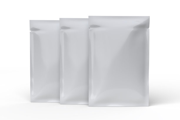 面部面膜包装模型，孤立在背景上，容器袋，用于面部面膜护肤品品牌、美容产品、食品、化妆品或药品包装的塑料或铝箔袋模板图片下载