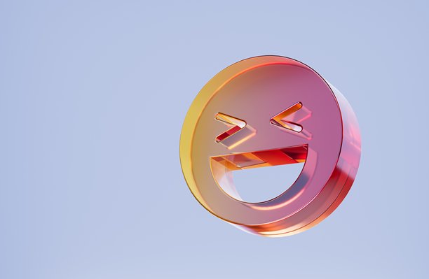3D笑脸表情图标，表达喜悦情绪的概念。色彩渐变的玻璃质感图标，流行的玻璃全息图标，适用于平面设计、UI UX界面、3D渲染插画。图片下载