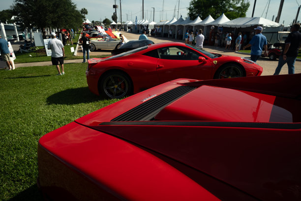 2025年莱克伍德游艇俱乐部船型与轮子汽车和船展，展出从复古到现代、从修复到尖端技术的各类精美汽车和船只，供所有人欣赏。图片下载