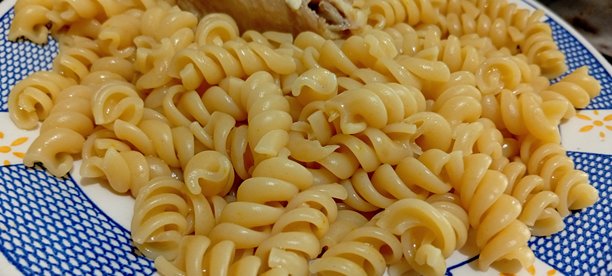 意大利面配米饭的照片图片下载
