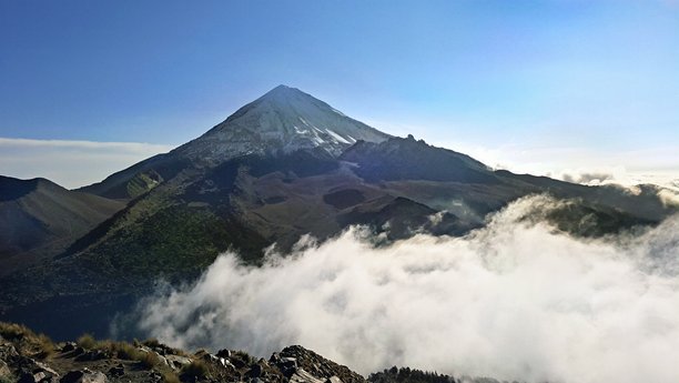 奥里萨瓦火山峰图片下载