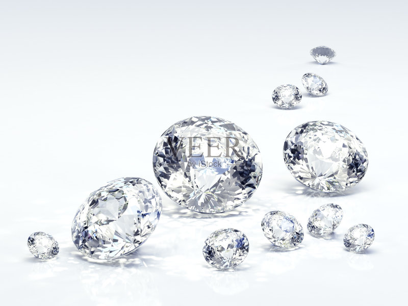 订婚戒指用的钻石。美丽的圆形翡翠图画。正版图片素材