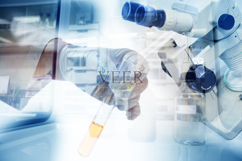 有实验室背景的科学家正版图片素材
