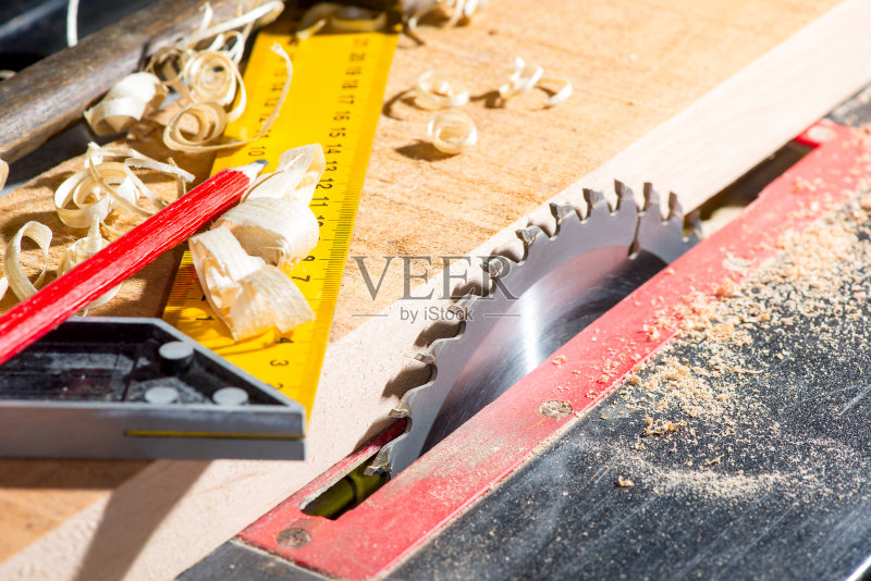 用圆锯锯板正版图片素材