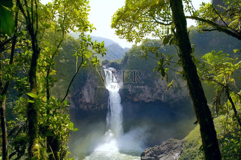 圣拉斐尔。厄瓜多尔最大的瀑布正版图片素材