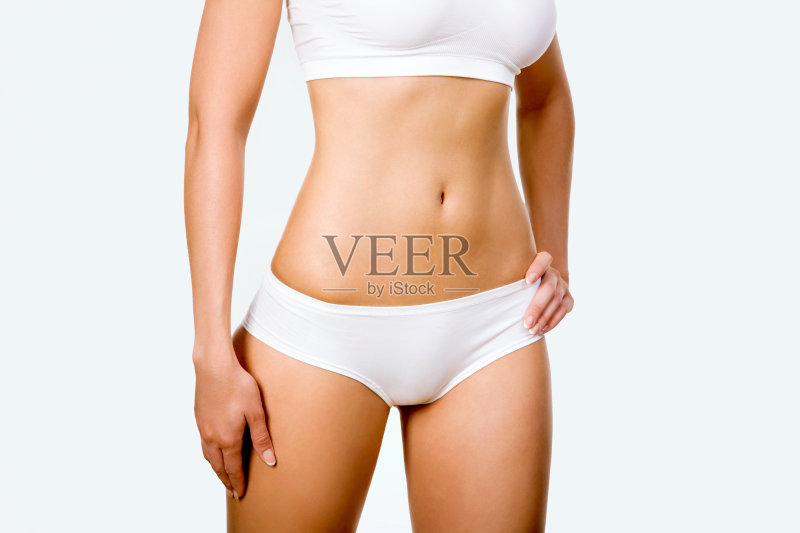 晒黑女人的身体正版图片素材