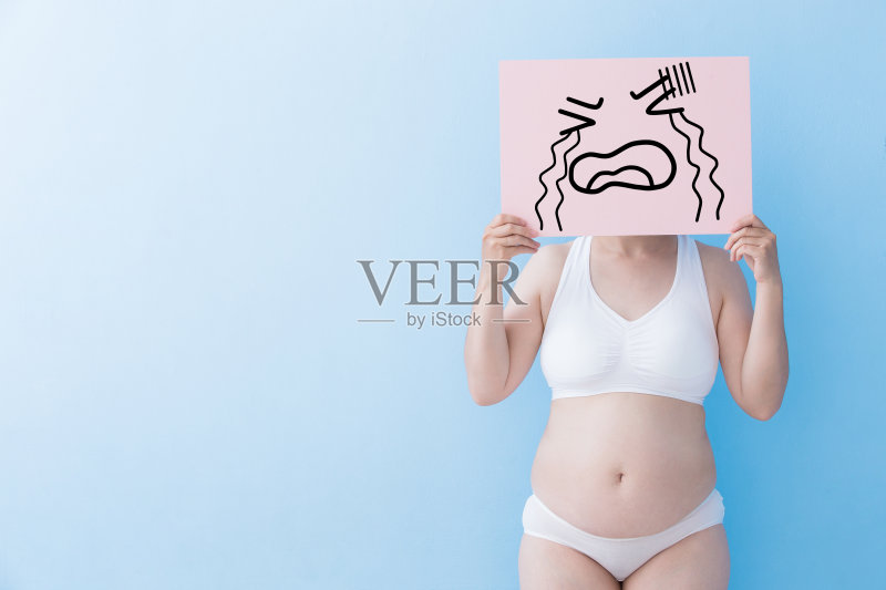 肥胖超重的女性身体正版图片素材