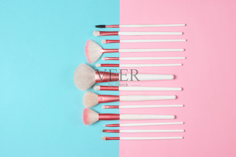 化妆刷组正版图片素材
