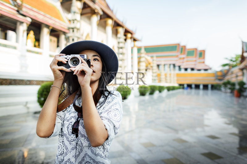 摄影师旅游观光漫步爱好娱乐概念正版图片素材