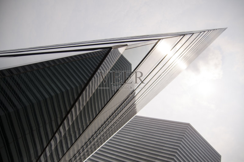 钢蓝玻璃高层建筑摩天楼，工业建筑正版图片素材