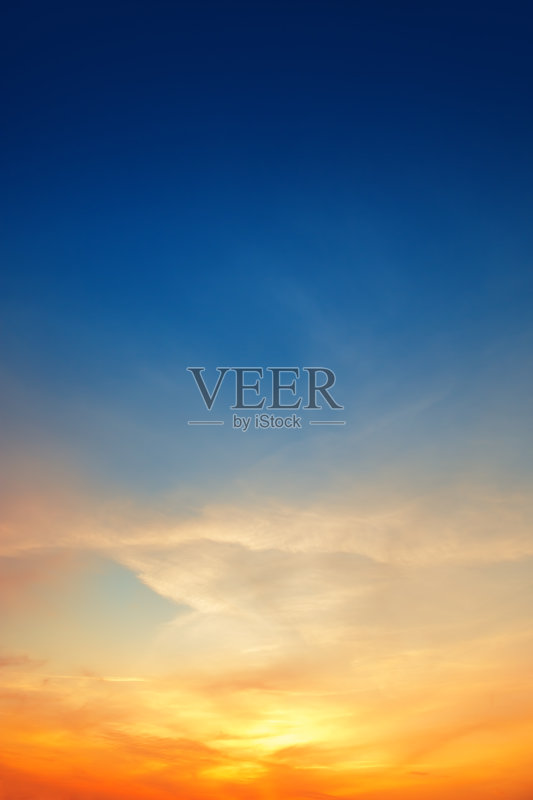 夕阳下的天空背景正版图片素材