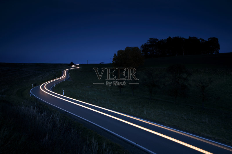 夜骑正版图片素材