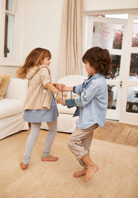 谁需要待在外面?正版图片素材