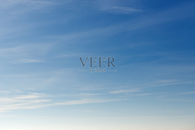 美丽的天空和白云。背景正版插画素材