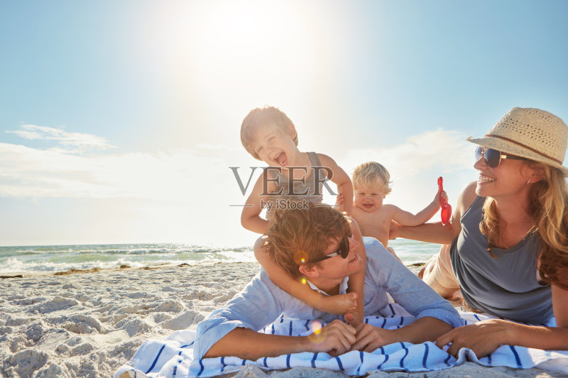 和孩子们一起创造回忆正版图片素材