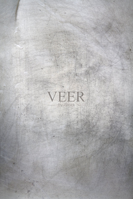 在金属片上划伤并发现了污点正版图片素材