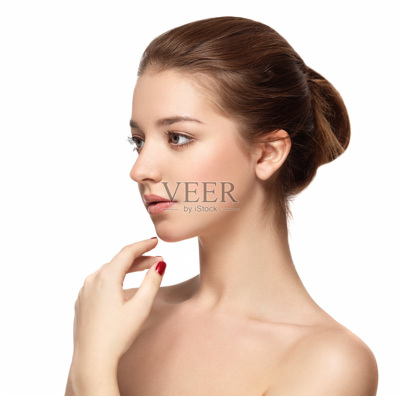 漂亮女人的脸特写肖像年轻的工作室在白色正版图片素材