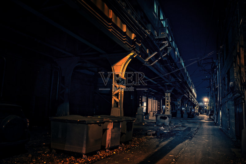黑暗的城市小巷正版图片素材