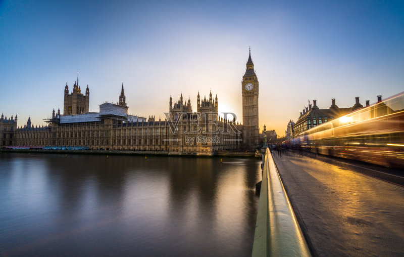 大本钟和国会大厦的灯光条纹正版图片素材