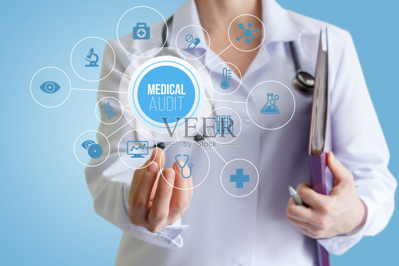 有医疗审计的医生正版图片素材