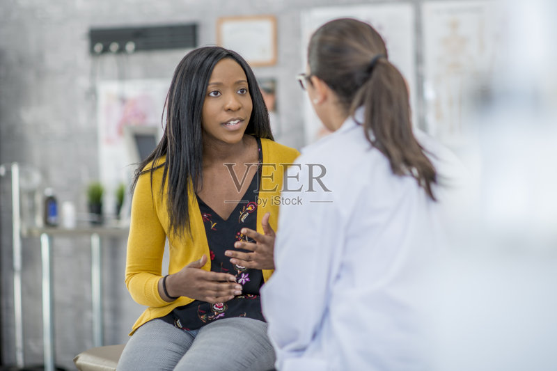 患者描述症状正版图片素材